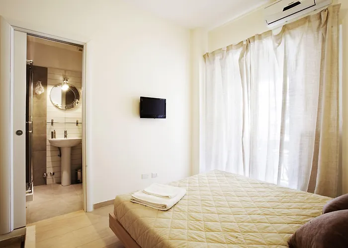 阿福特卡米尔南森酒店 3*